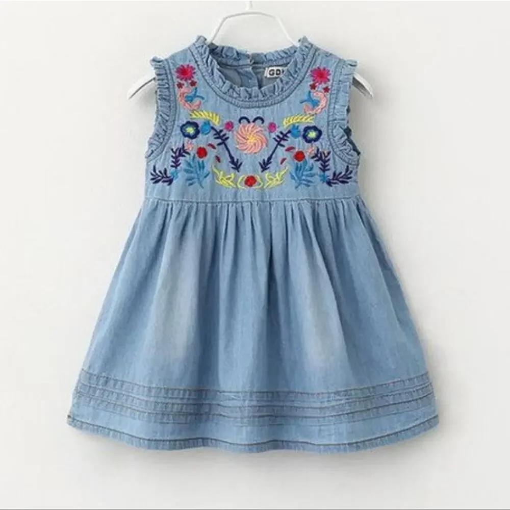 Boutique‎ Dress Girls Blue Pink Embroidered Flowers Chambray Size 18-24 Used